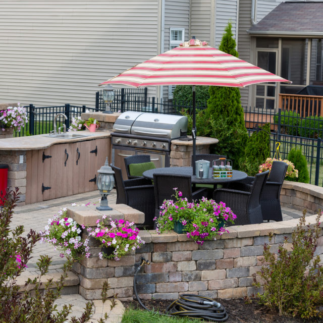 Outdoor Kitchens with Sinks in Raleigh NC